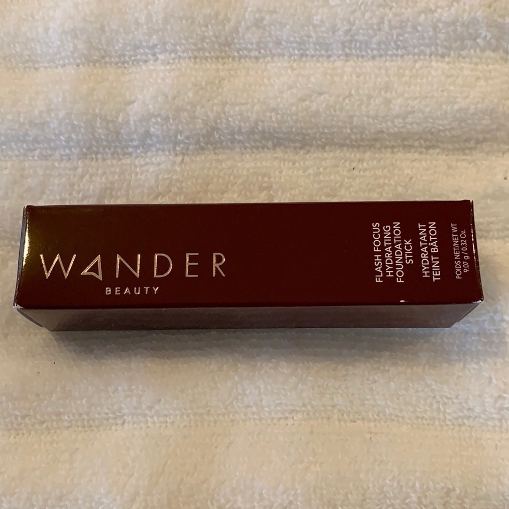 Wander Beauty Flash Focus Foundation. Color-Tan.​​​​​​​​​​​​​​​​​​​​